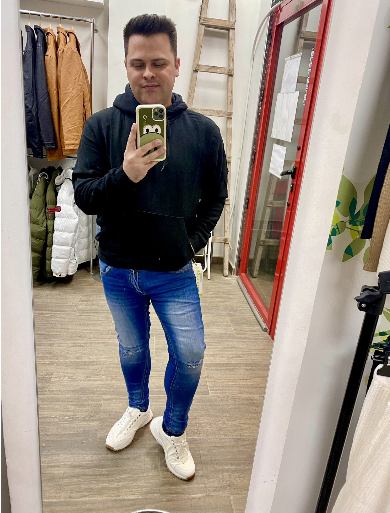 SUDADERA BASICA HOMBRE - CAPUCHA - Imagen 9