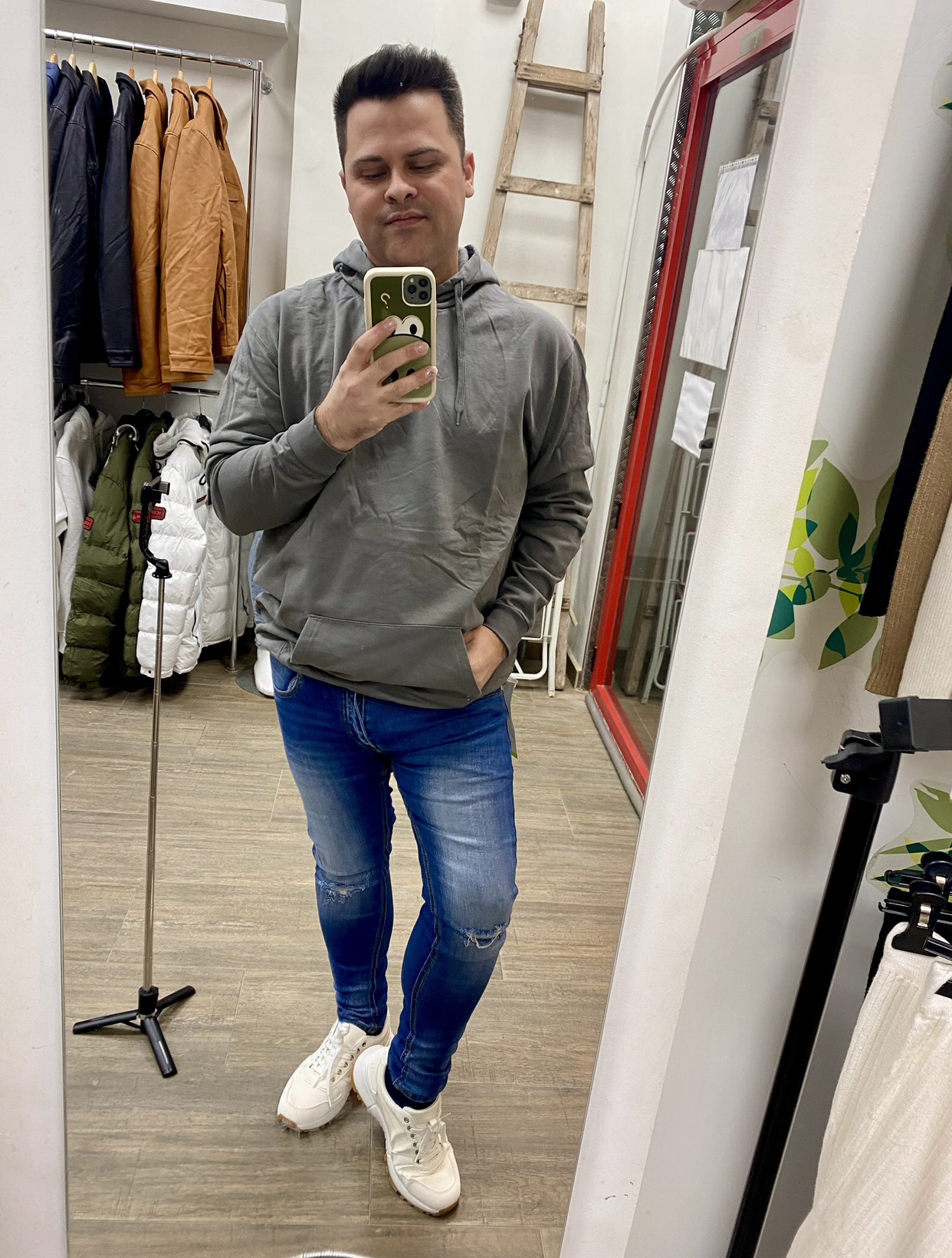 SUDADERA BASICA HOMBRE - CAPUCHA - Imagen 5