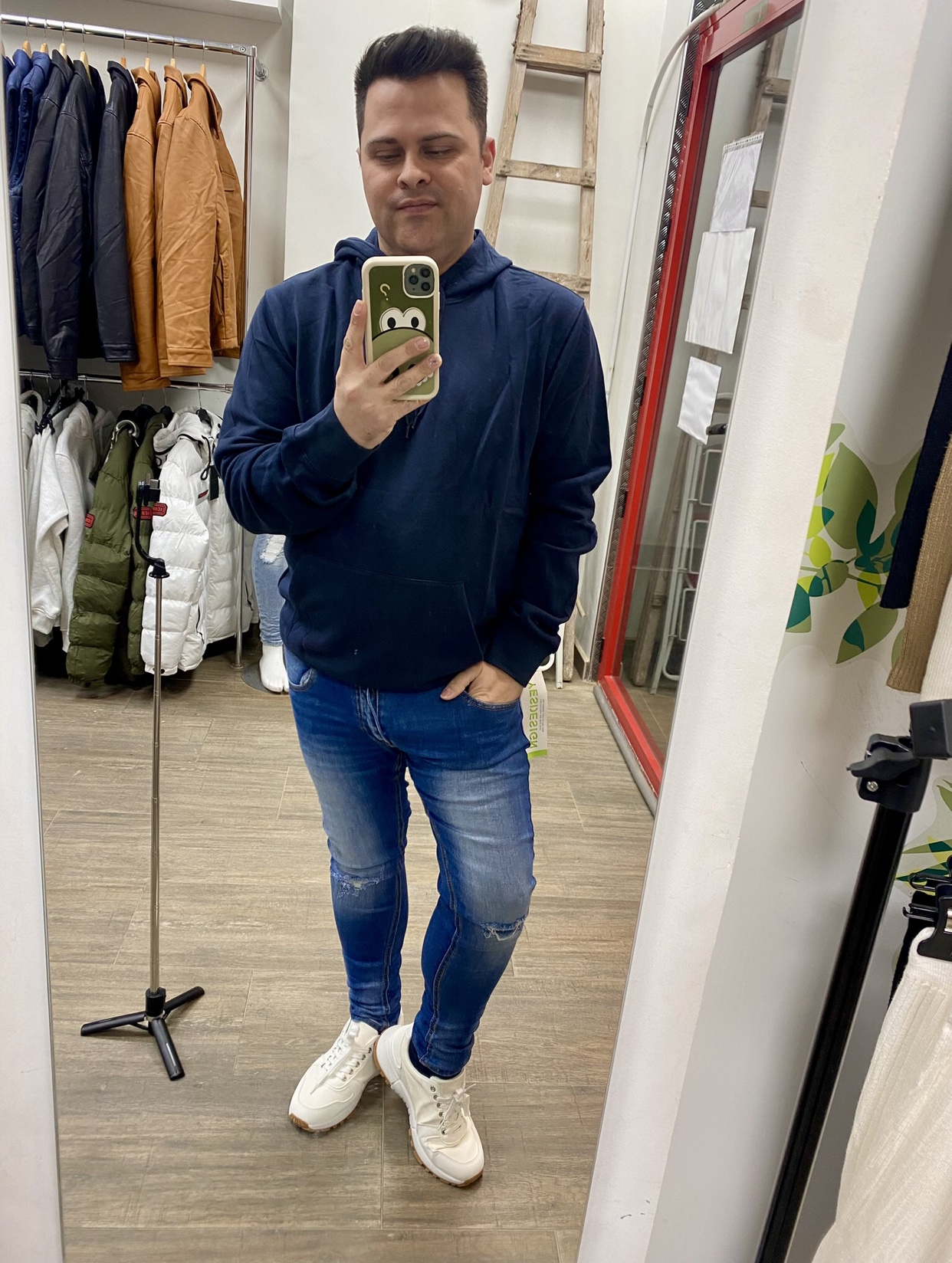 SUDADERA BASICA HOMBRE - CAPUCHA - Imagen 3