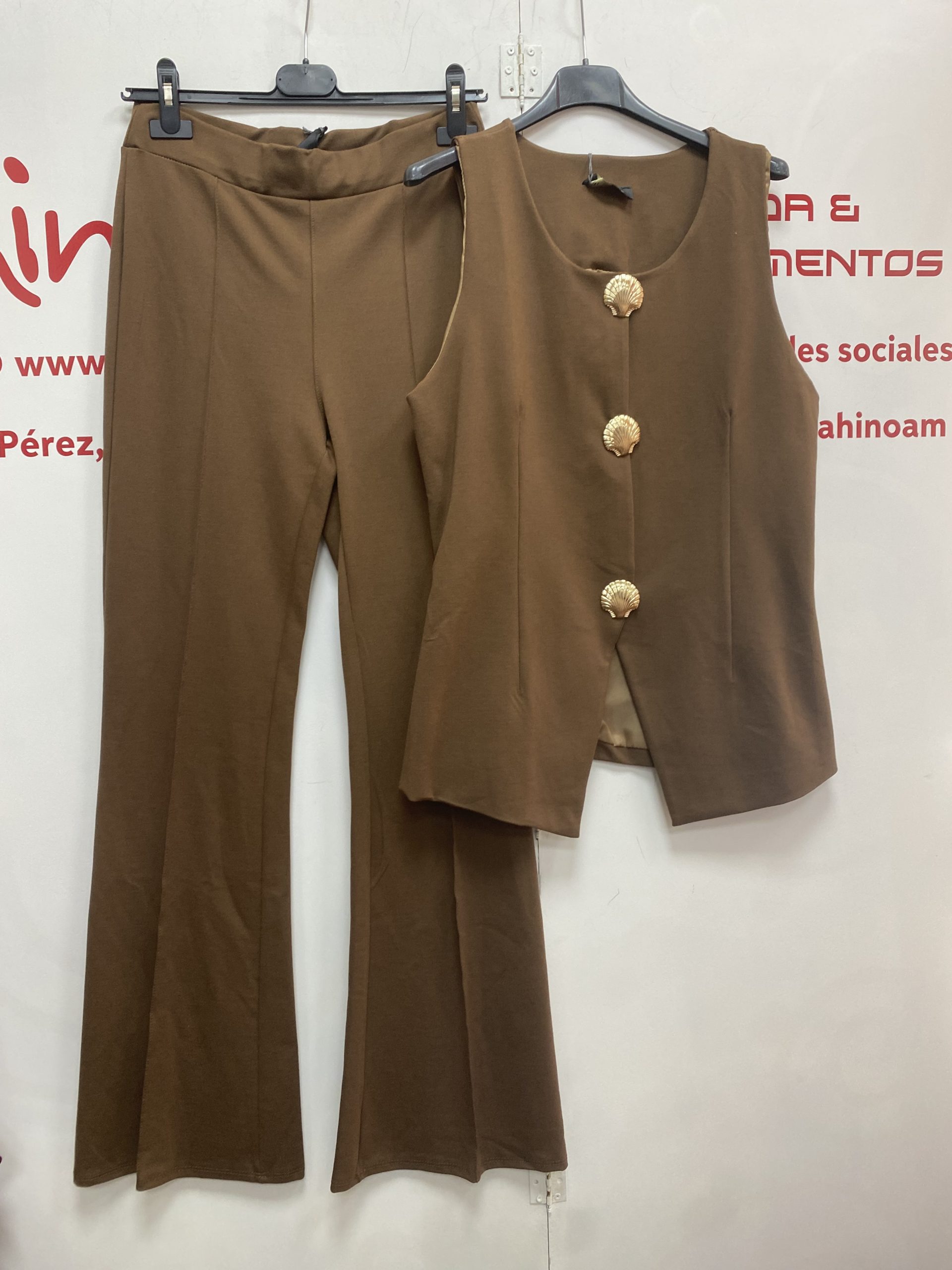 CHALECO VESTIR CONCHAS - MUJER