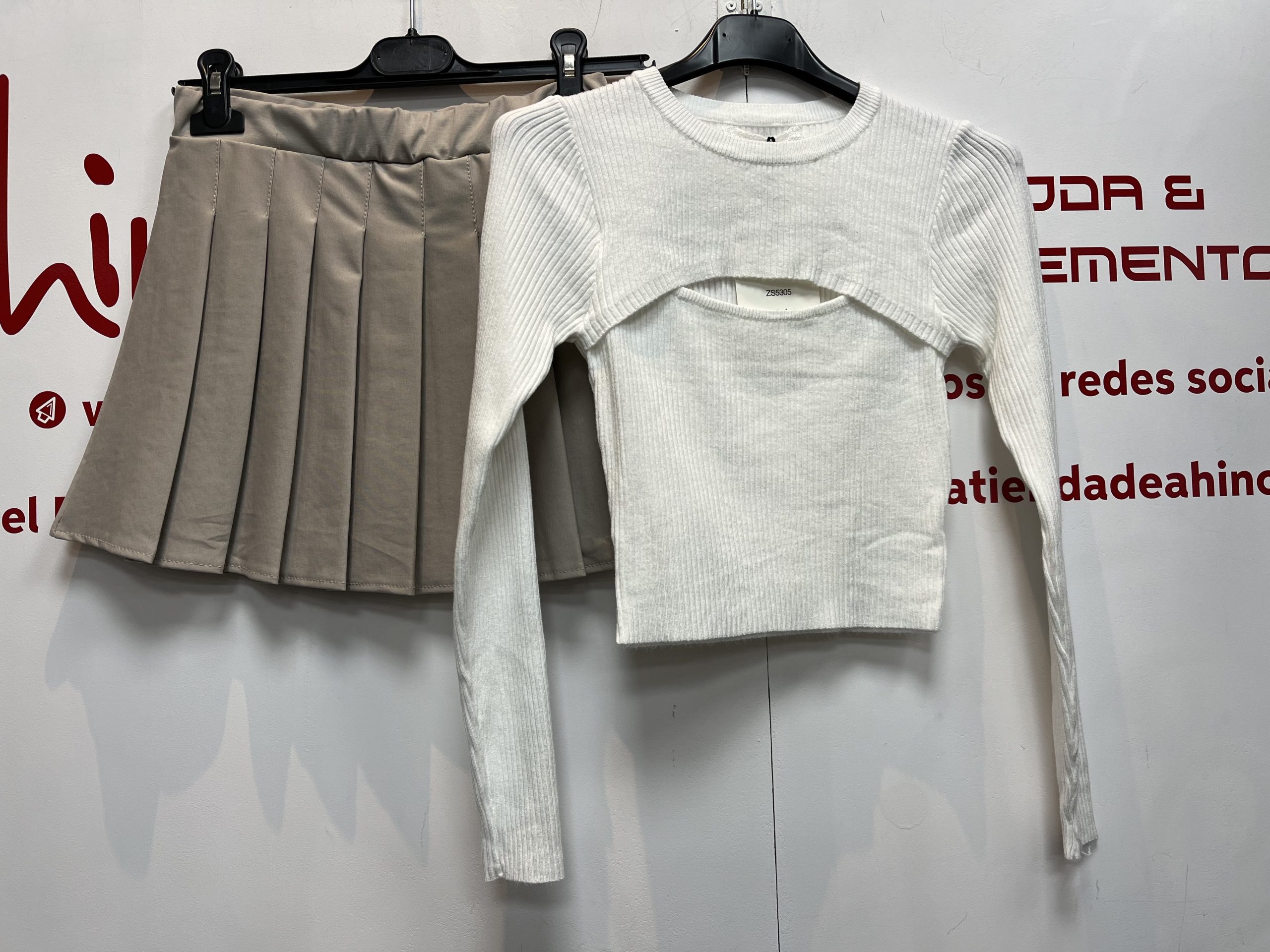 FALDA PLISADA - Imagen 4