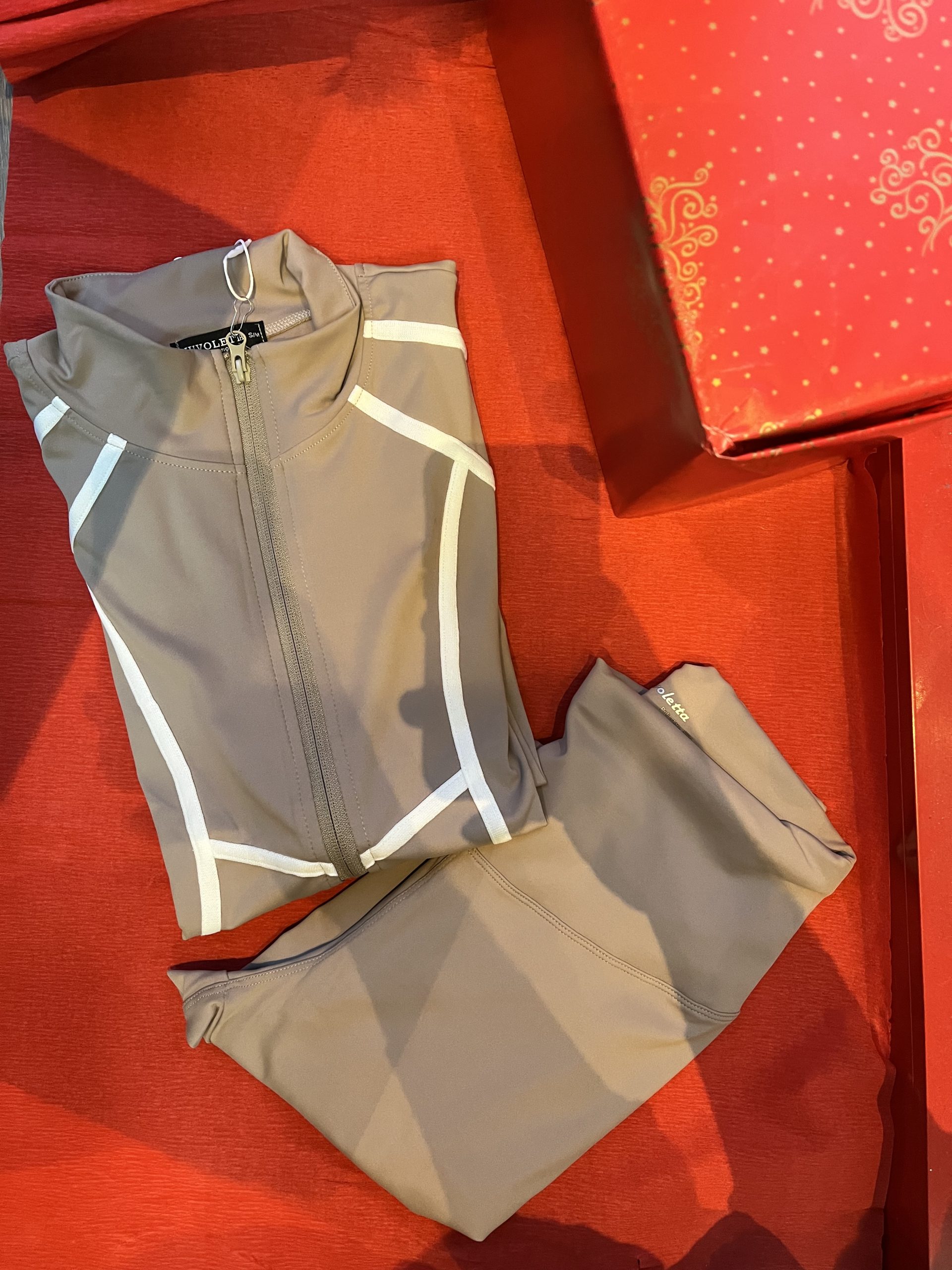 CONJUNTO DEPORTIVO MUJER NUVOLETTA - Imagen 3